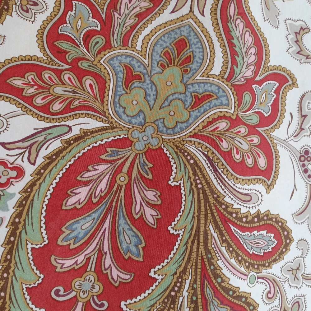 Pottery Barn stylized floral